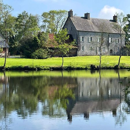 Domaine De L'Eau Partie Panzió Carentan Kültér fotó
